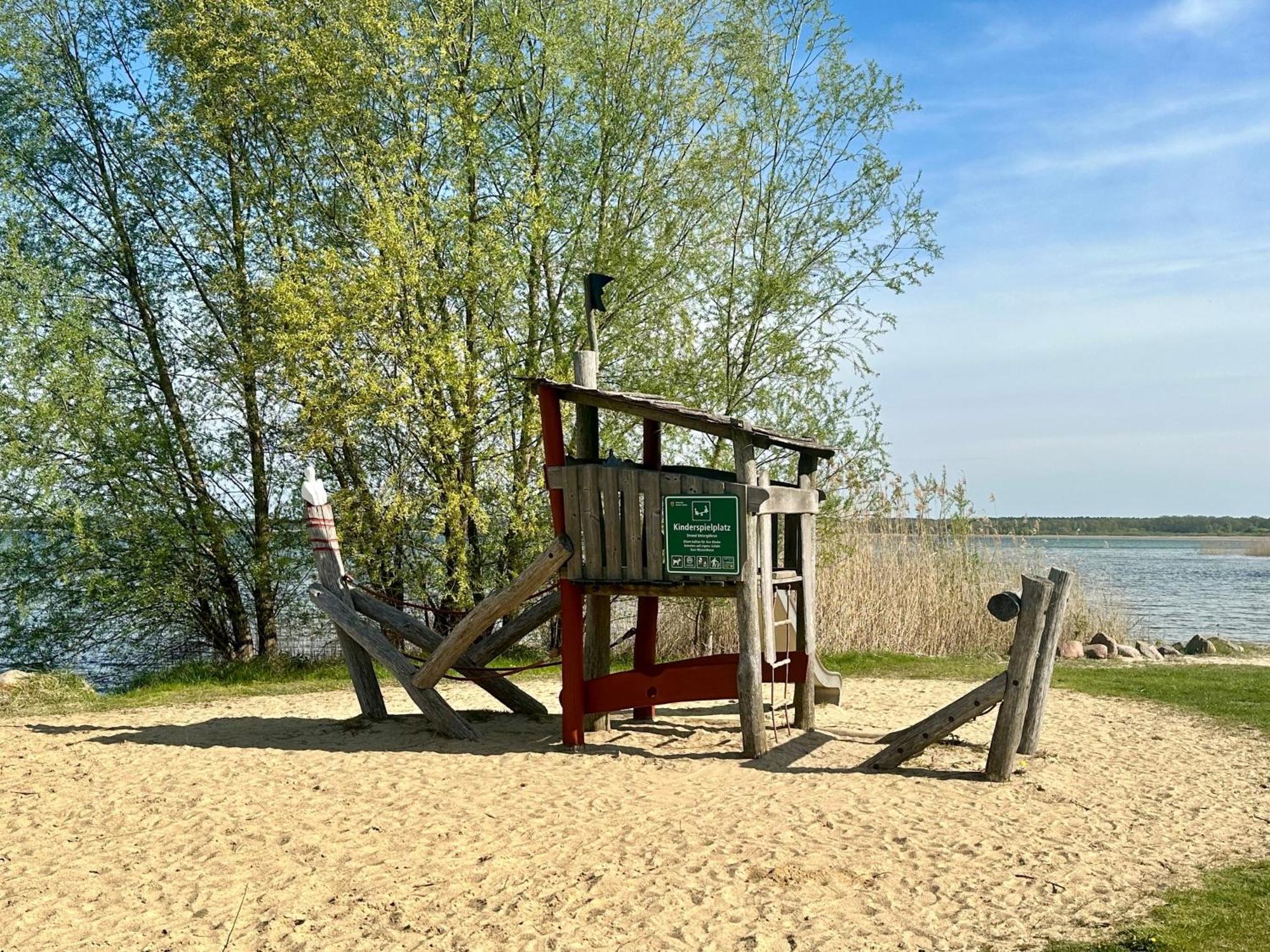 Kapitaens-Bungalow Am See 高恩莱宾 外观 照片